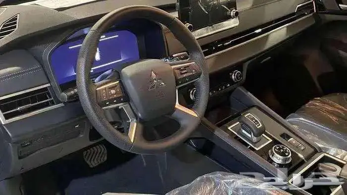 عرررض خااص ميتسوبيشي اوتلاندر نص فل موديل 2025 4