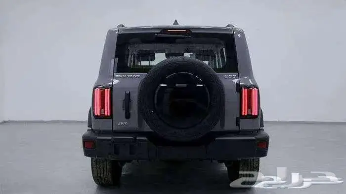 تانك 300 فل كامل دفع رباعي موديل2025 3