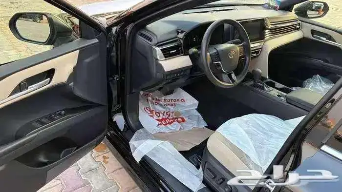 تويوتا كامري E 2025 بنزين 10