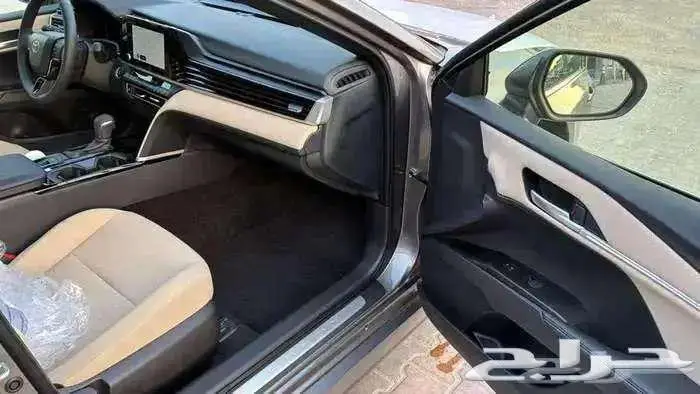 تويوتا كامري LE 2025 بنزين (( عرض خاص )) 10