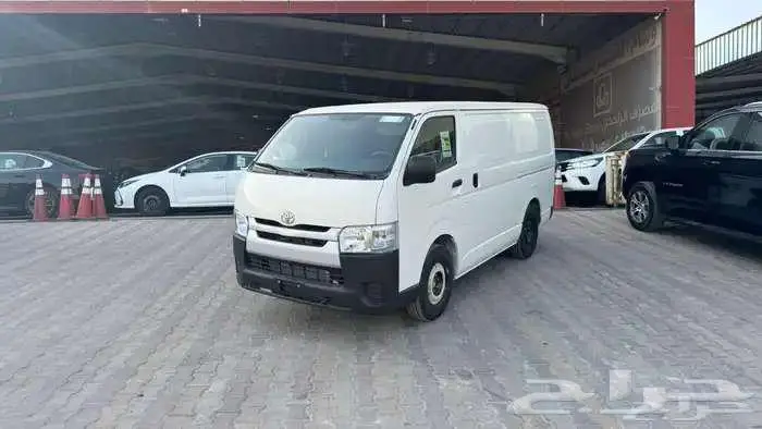 تويوتا هايس 2025 سقف واطي قير عادي بنزين بضاعة 0