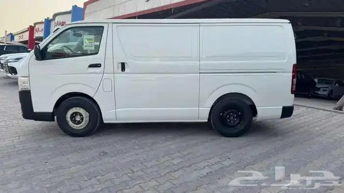 تويوتا هايس 2025 سقف واطي قير عادي بنزين بضاعة 2