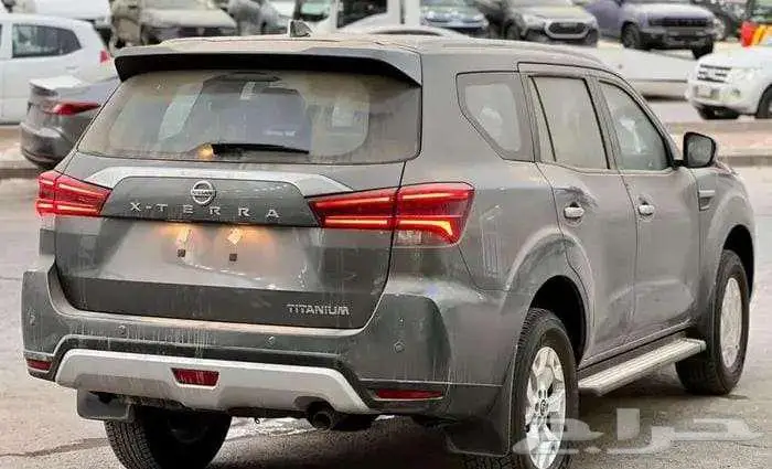 تتوفر فئات نيسان اكستيرا 2024 اصفار لمبيعات النقد والبنوك 5