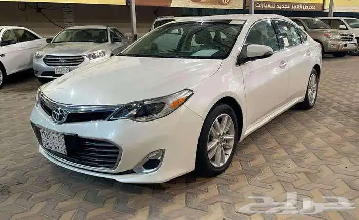 تويوتا افالون 2015 مخزن شبه الاصفار عداد 24 الف 0