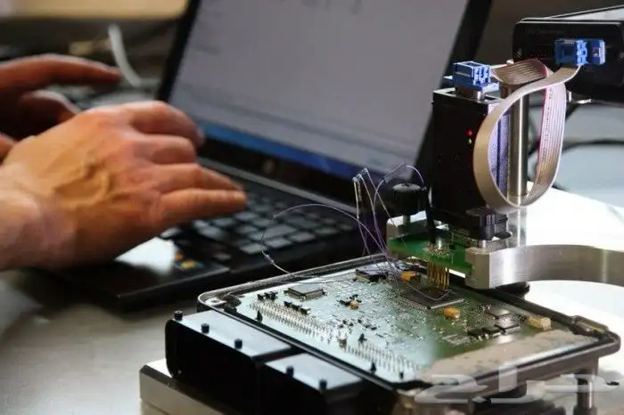 برمجة وفحص وتشخيص وحل مشاكل جميع انواع السيارات 2