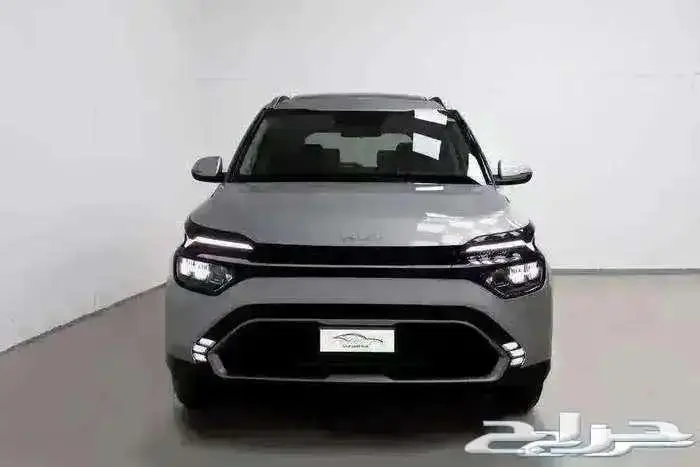 كيا -كارينز 0