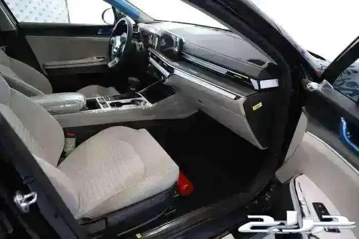 كيا كى 5 نص فل سقف بانوراما 2026 6