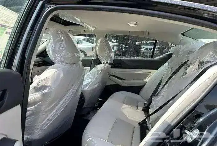 تتوفر فئات نيسان التيما اصفار لمبيعات النقد والبنوك باقل ربح 3