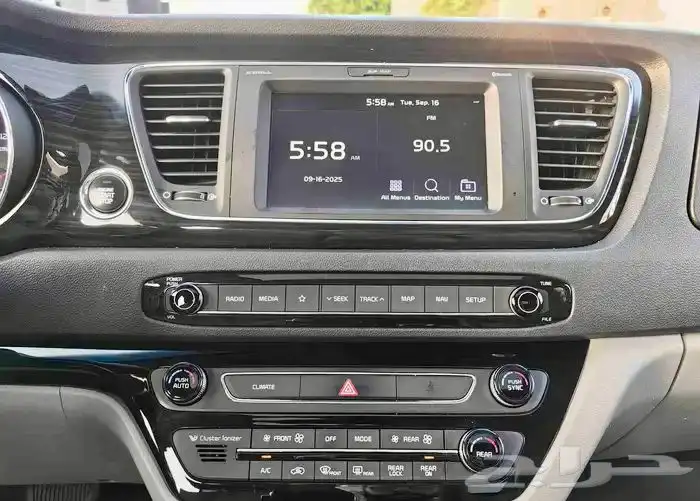 كيا كرنفال ديزل 2020 30