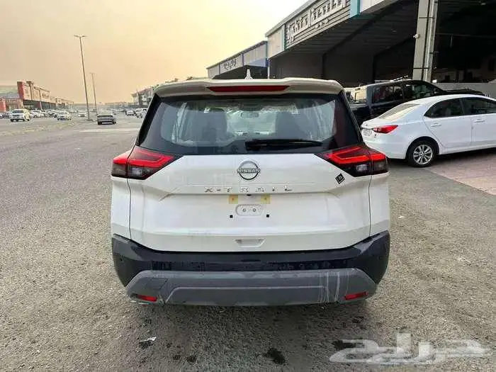 نيسان اكس تريل استاندر 7راكب دفع امامي 2026 اقساط او كاش 10