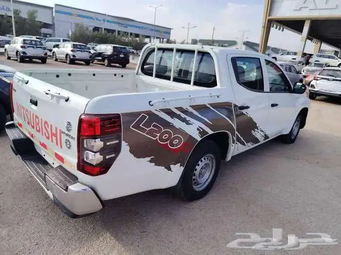 ميتسوبيشي غمارتين بنزين مستخدم نظيف 2019 2