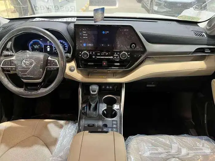 تويوتا هايلاندر Limited فل كامل 2025 سعودي 3