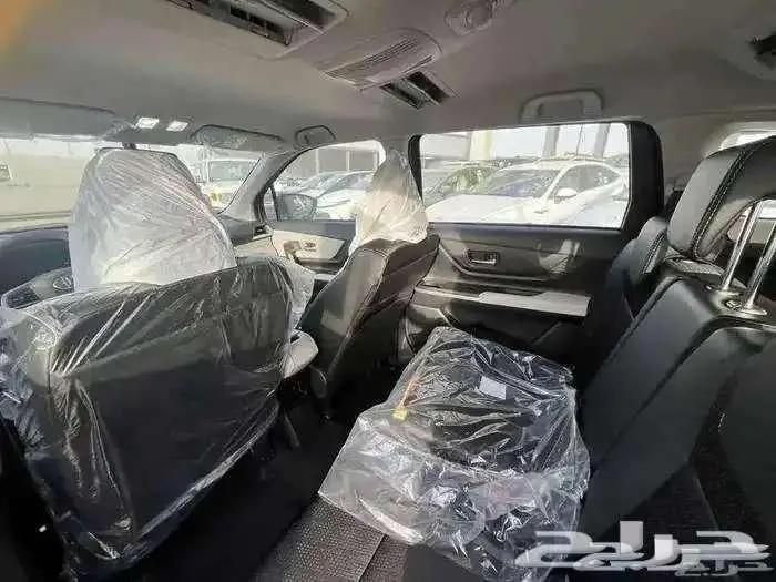 تويوتا فيلوز GLX بنزين 2025 5