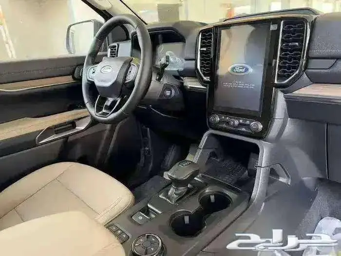 فورد ايفرست نص فل موديل 2025 XLT 7