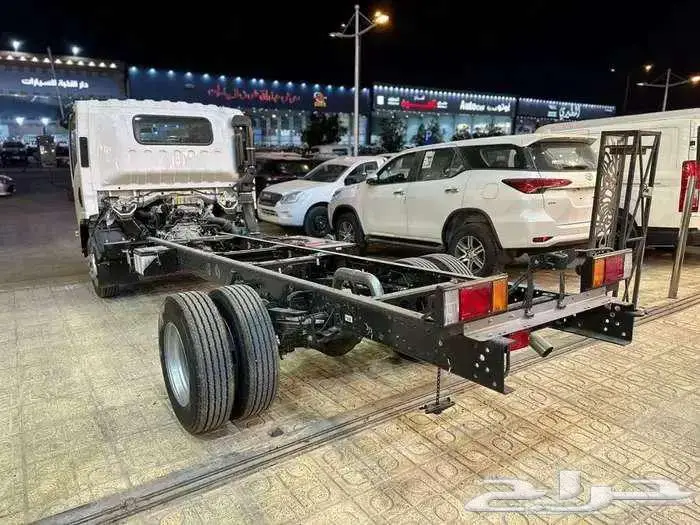 ايسوزو دينه 5 طن شاص 5 متر 2025 3