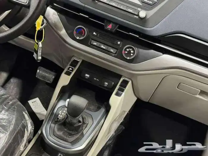 كيا كارينز 7 مقاعد GL موديل 2025 سيارات عائليه اقل سعر 4