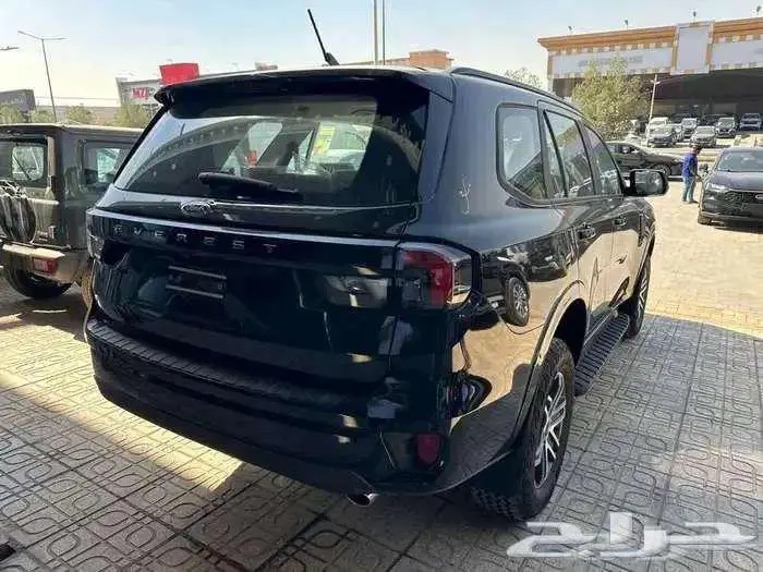 فورد ايفرست XLS استاندر بنزين 2025 كاش وتقسيط 3