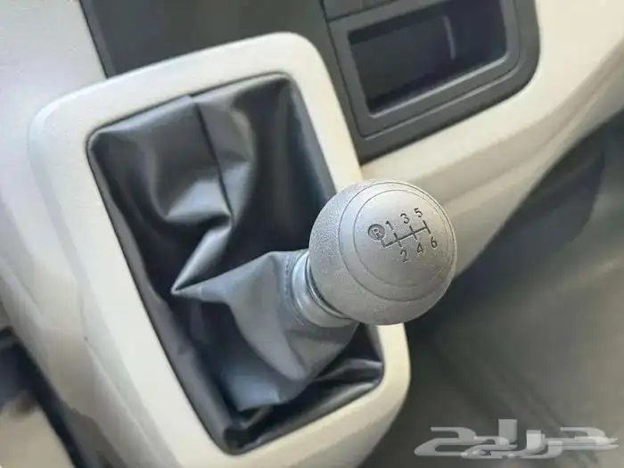 تويوتا هايس بضاعه ديزل وبنزين 2026 12