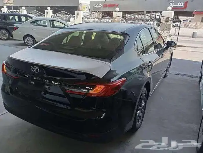 تويوتا كامري E استاندر 2025 بنزين 4
