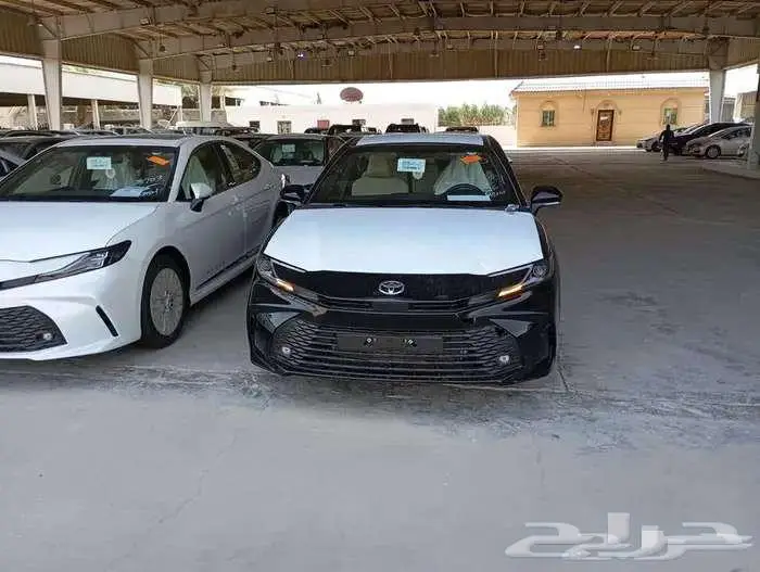 تويوتا كامري E استاندر 2025 بنزين 0