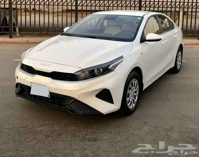 كيا سيراتو 2024 استاندر ( بحالة الوكالة ) 1