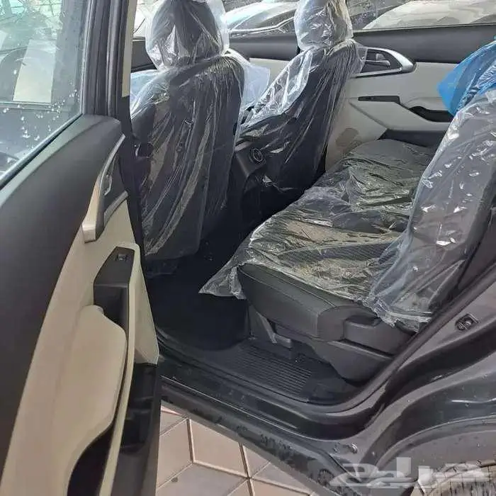 كيا كارنز شاشة وكاميرا موديل 2025 لدى شركة سفنز التجارية 10