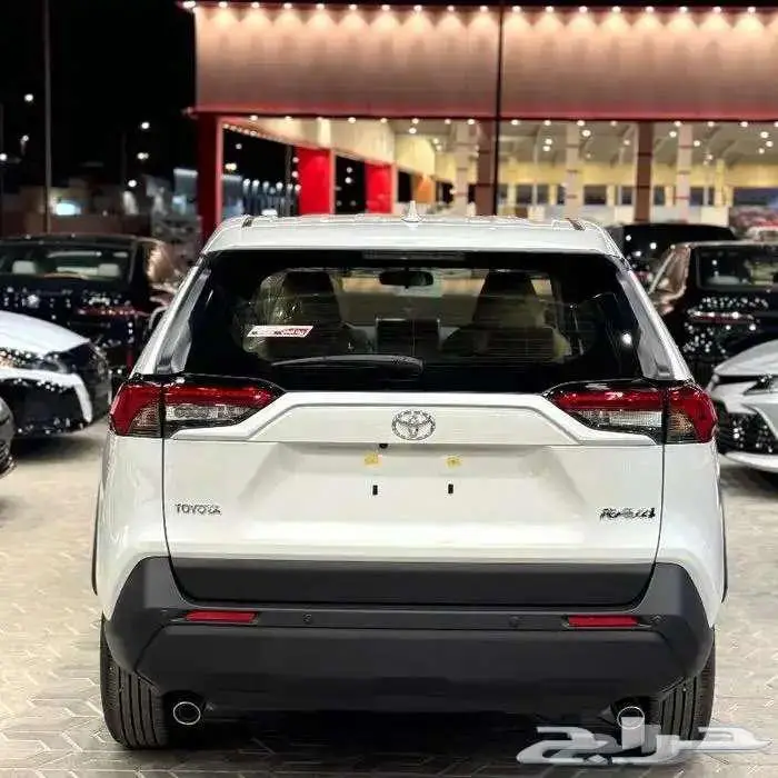 تويوتا راف فور LE بنزين دفع رباعي 2025 10