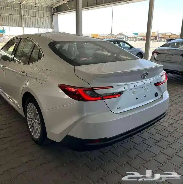 تويوتا كامري LE بنزين 2025 - TOYOTA CAMRY LE 10