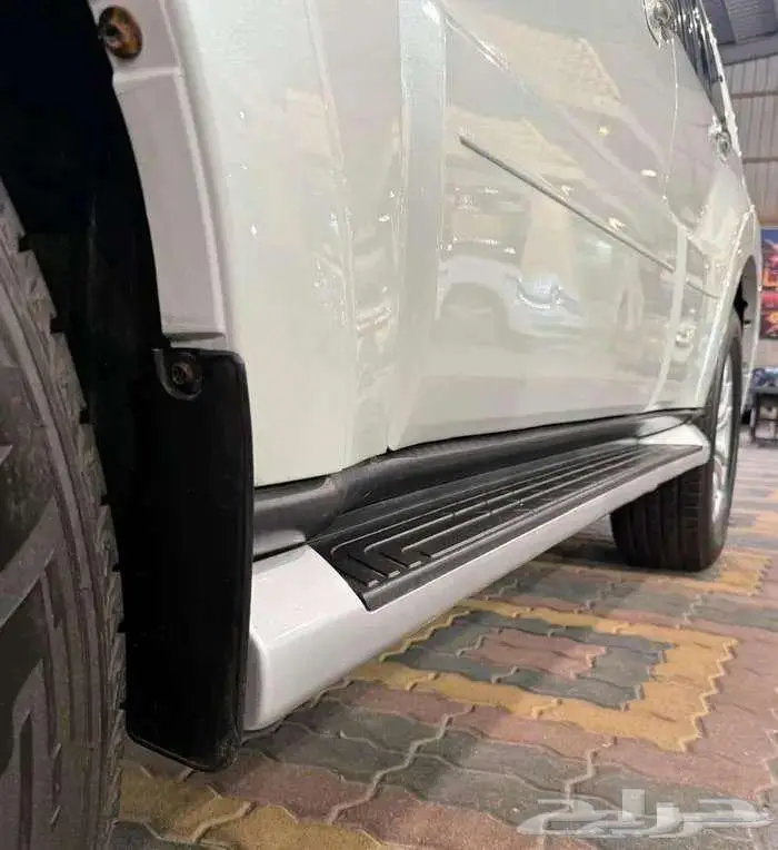 للبيع مستوبيشي باجيرو 2017 مكينة كبيره 3.8 سعودي V6 10