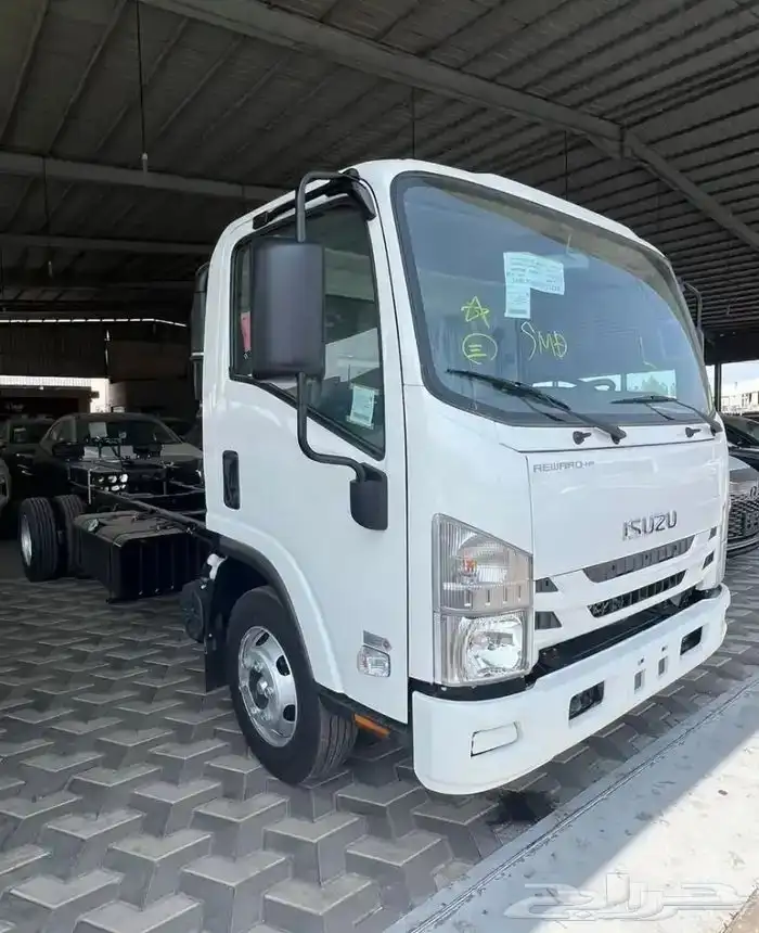 ايسوزو دينا 2025 ياباني 5 طن و6 طن 2