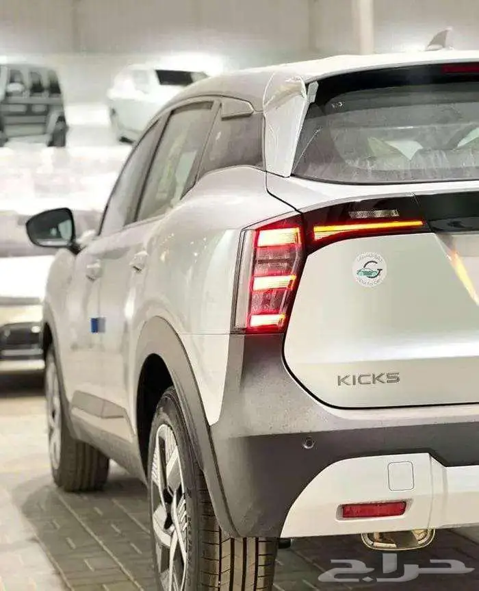 تتوفر فئات نيسان كيكس اصفار لمبيعات النقد والبنوك باقل ربح 17