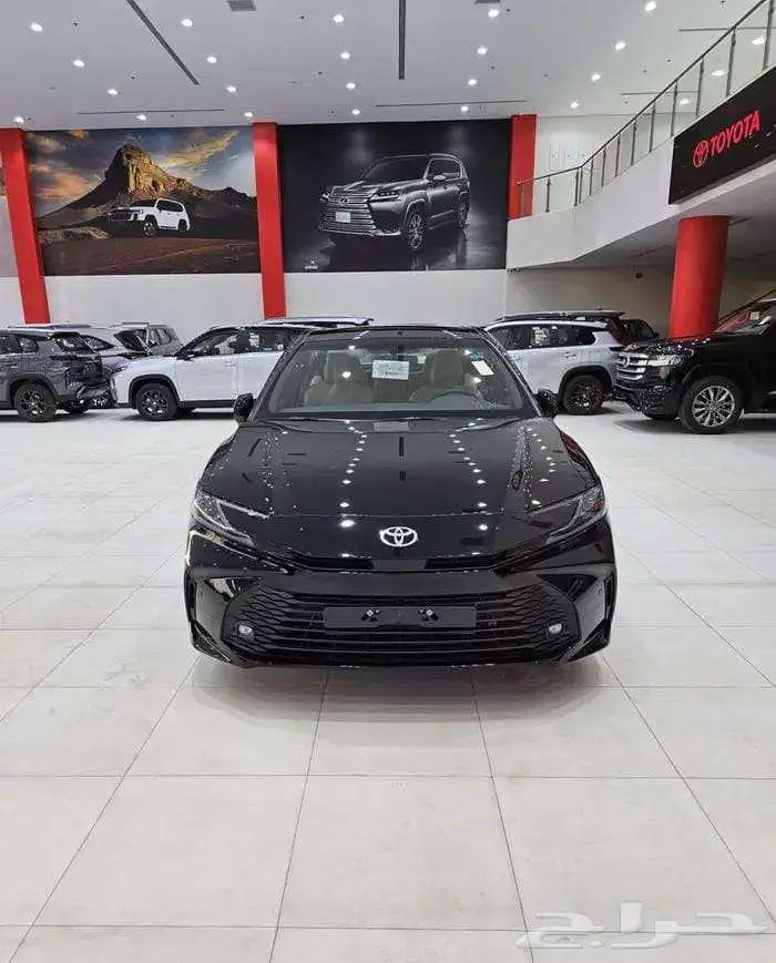 تويوتا كامري E استاندر بنزين وهايبرد 2025 اقساط 1