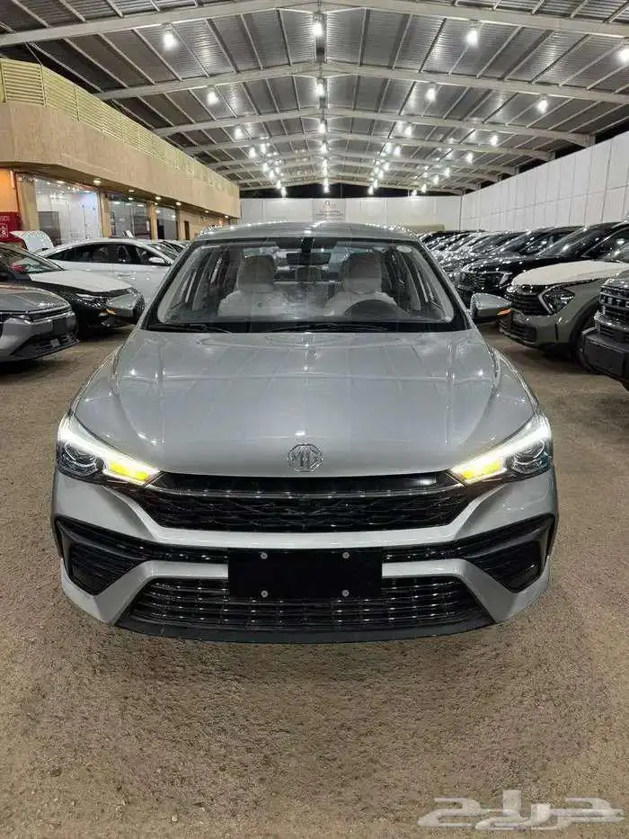 ام جي 5 ستاندر 2025 الشكل الجديد لعملاء الكاش والاقساط 0