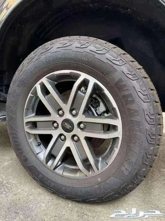 فورد ايفرست نص فل موديل 2025 XLT 9