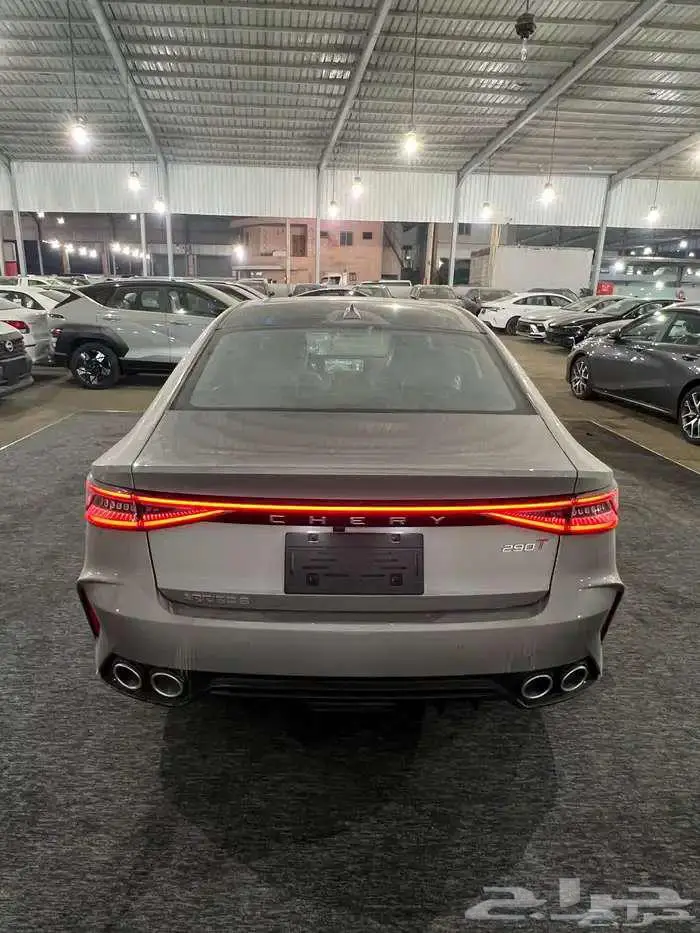 شيري اريزو 8 2025 متعة القيادة على الطريق 2