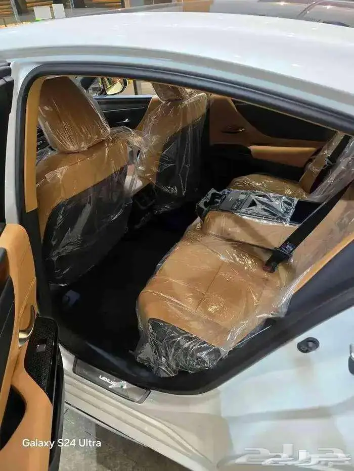 لكزس ES350CC بنزين سعودى 2025 4