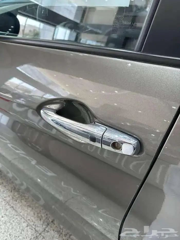 سوزوكي ارتيجا 8