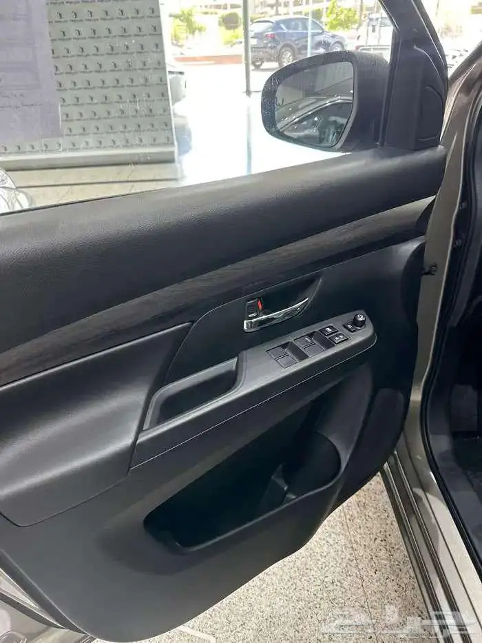 سوزوكي ارتيجا 1