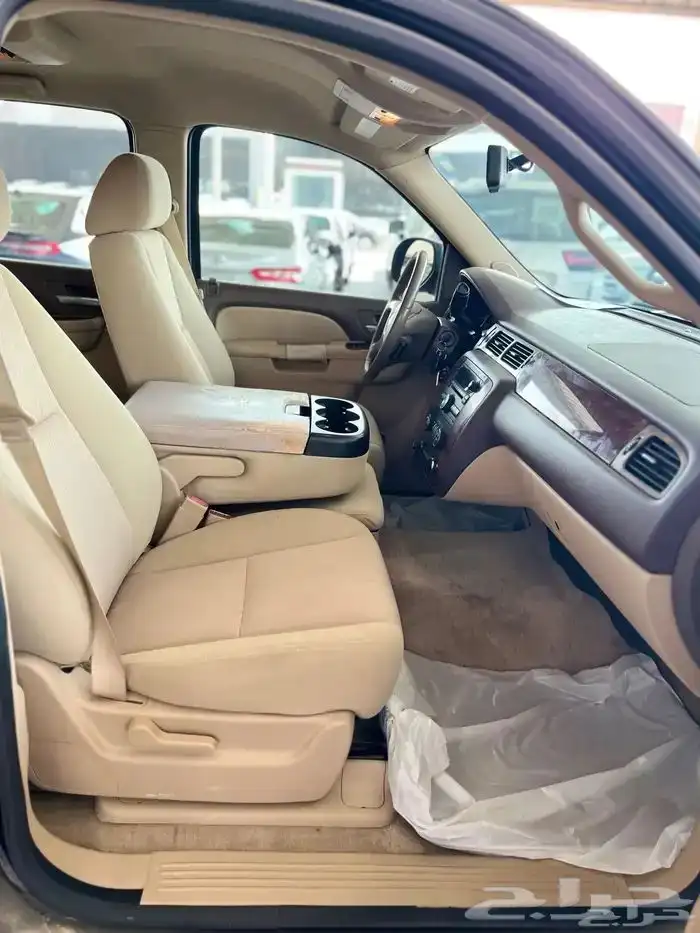 شيفروليه تاهو 2014 سعودي بدون دبل ماشي 249 الف 6