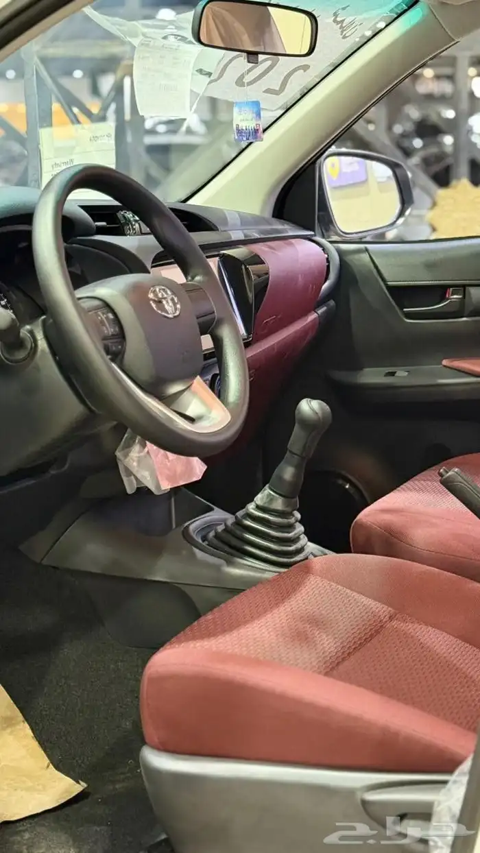 تويوتا هايلكس 2025 3