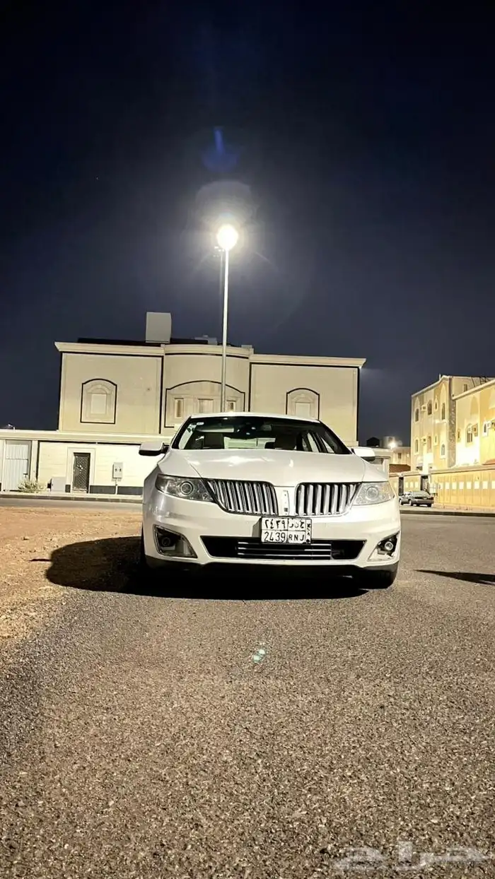 السلام عليكم ورحمة الله وبركاته   للبيع لينكولنmks 2010 ا 7