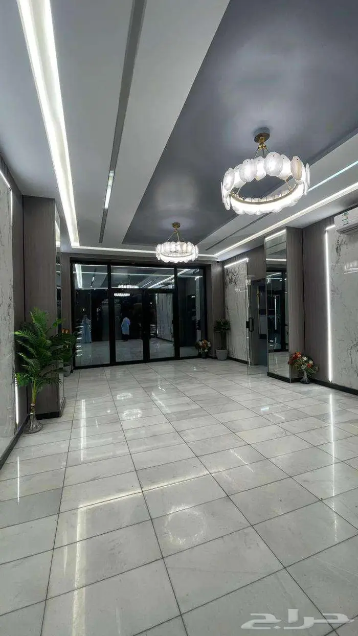 شقة للايجار جديده بحي النزهه مكونه من 4 غرف 1