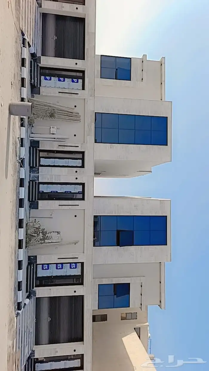 للبيع فيلا منفصله مع شقة مسروقة بالعروبه الجنوبيه 0