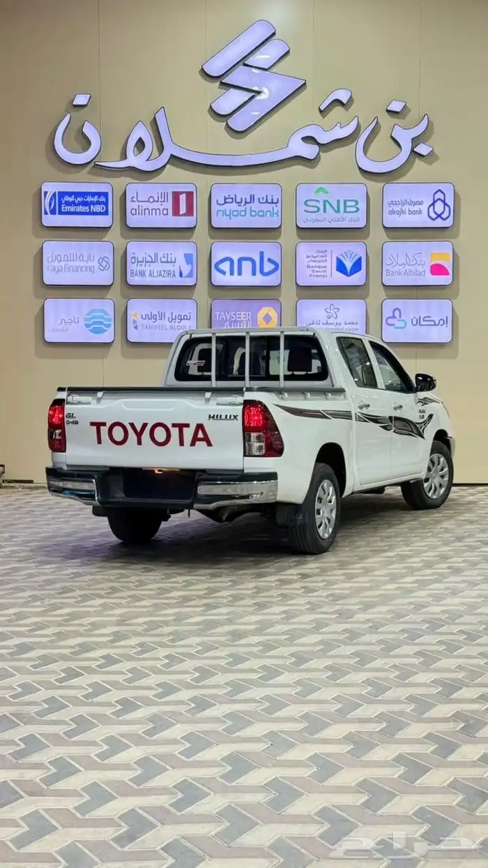 تويوتا هايلكس 2025 22