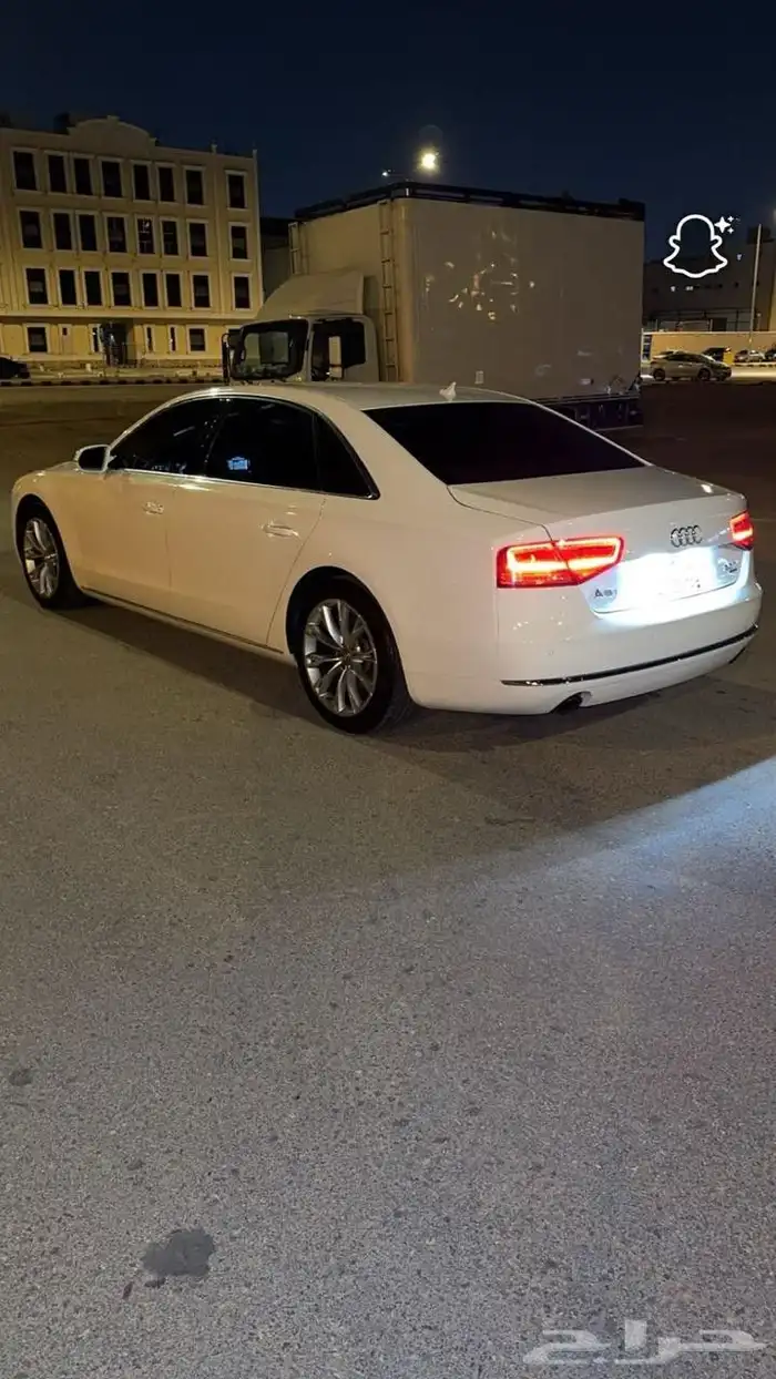 اودي 2012 A8 8