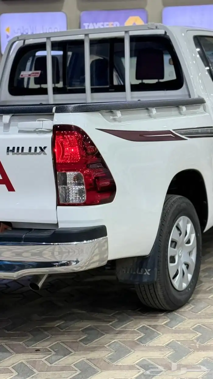 تويوتا هايلكس 2025 21