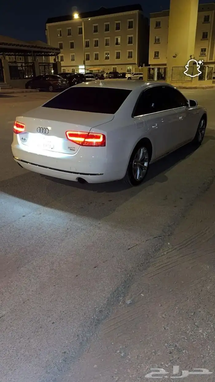 اودي 2012 A8 3