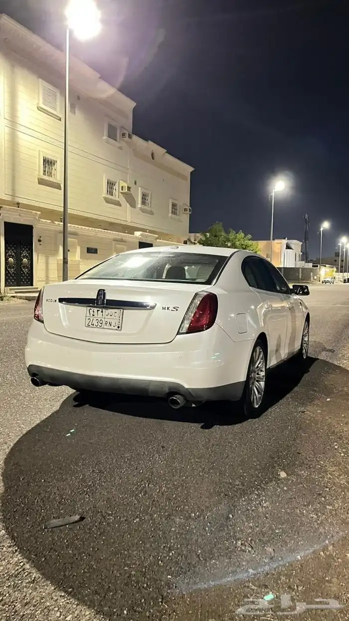 السلام عليكم ورحمة الله وبركاته   للبيع لينكولنmks 2010 ا 4