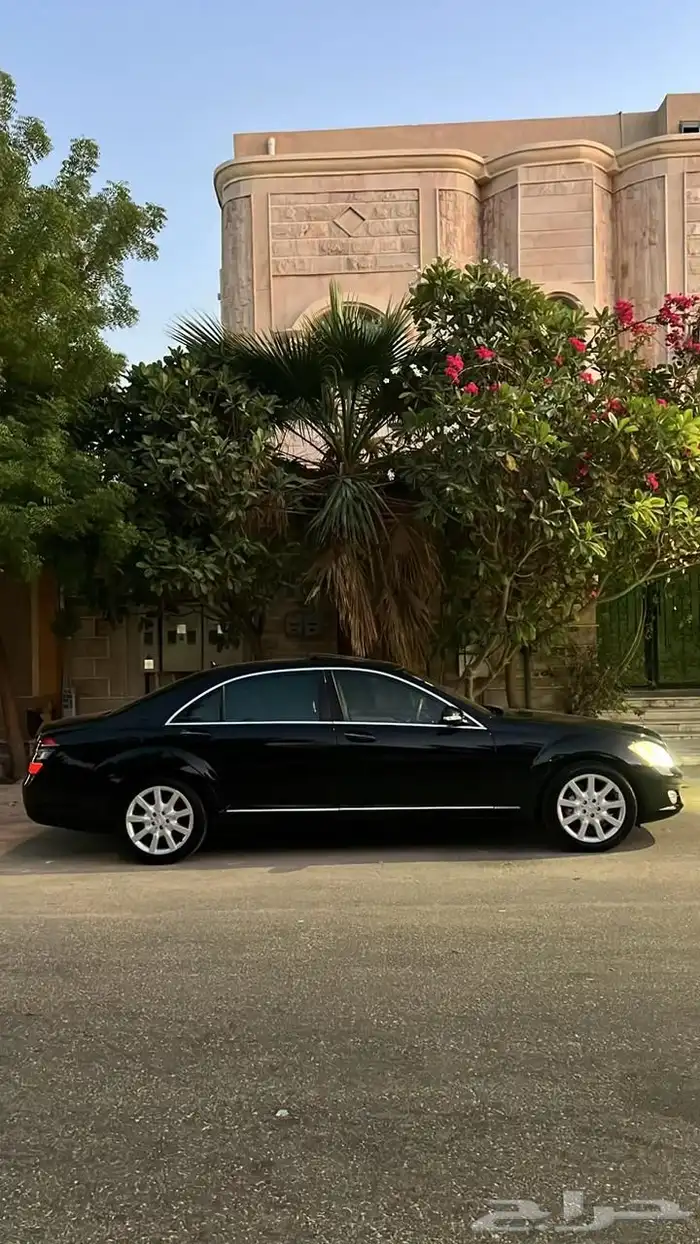 للبيع مرسيدس موديل 2006 جفالي مخزن 6