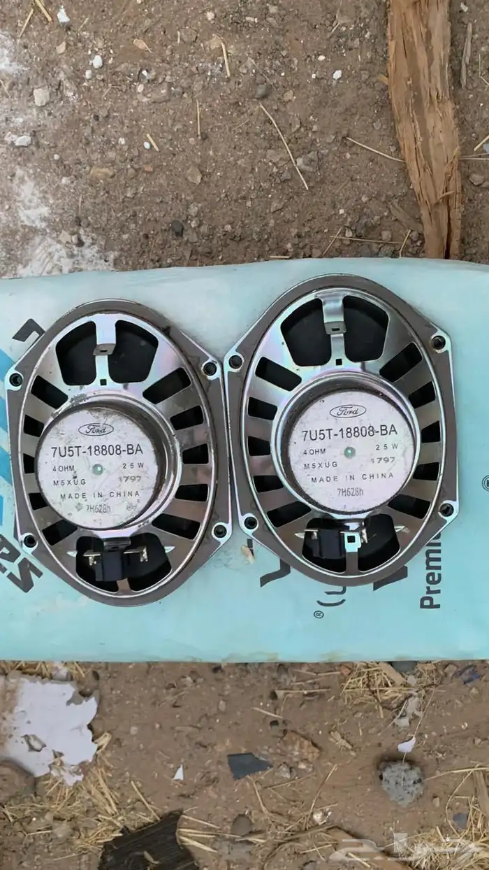 قطع فورد فكتوريا 19